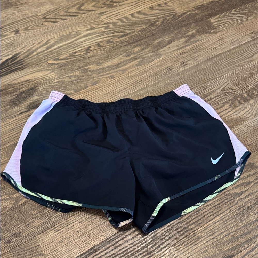 ✅ Nike Black Athletic Shorts with Pink Trim Dri-Fit